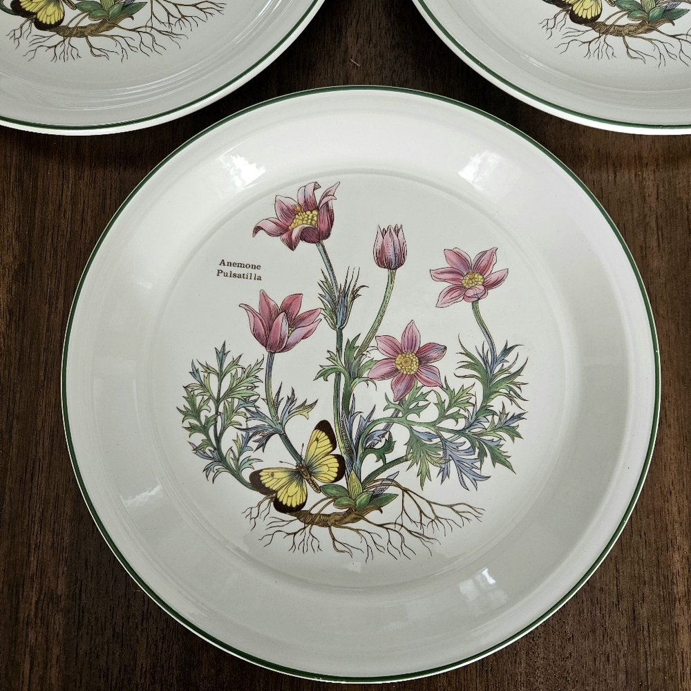 Vintage Wedgwood Enoch Florabunda Botanical Dinner Plates- Set Of 3 - Picture 5 of 7